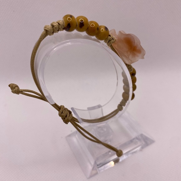 Peachy Rose Charm Beaded String Bracelet - Picture 2 of 2